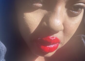 Paperposh: The Musical Artist Taking the Industry by Storm